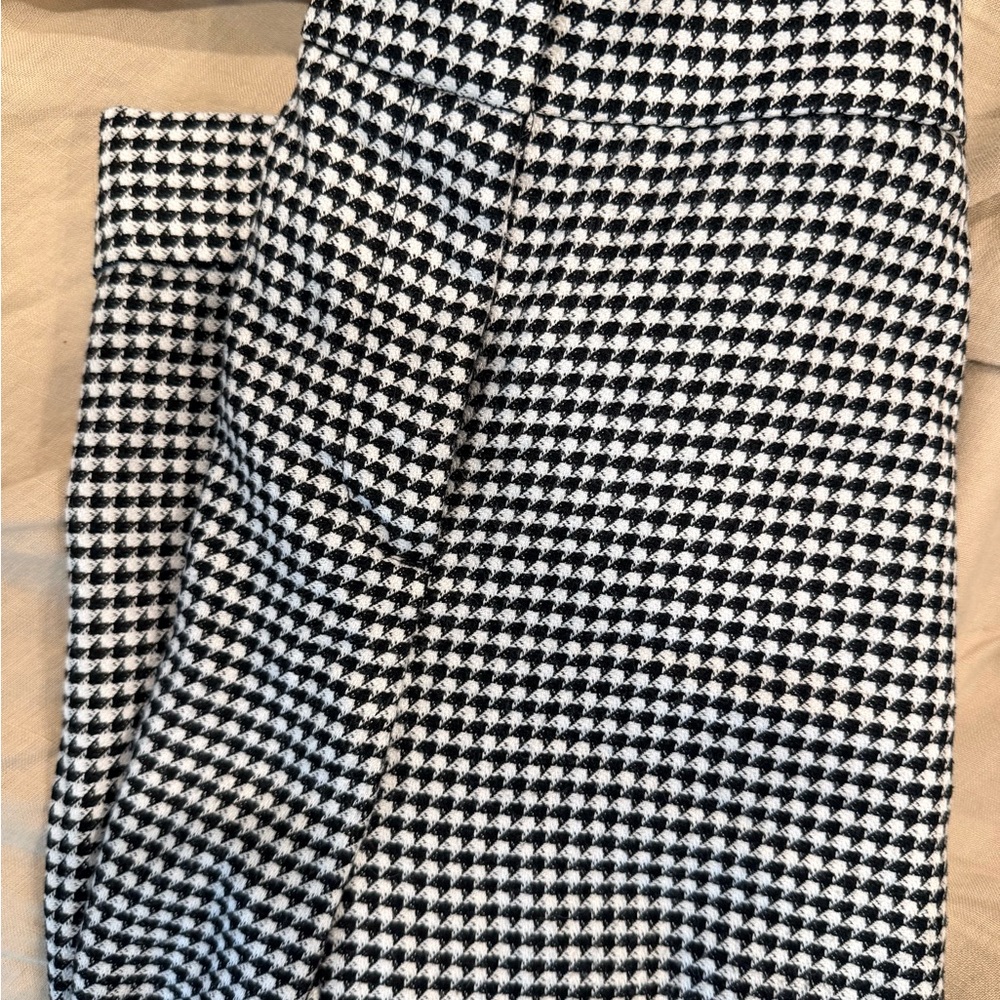 Black and White Houndstooth Ann Taylor Pants